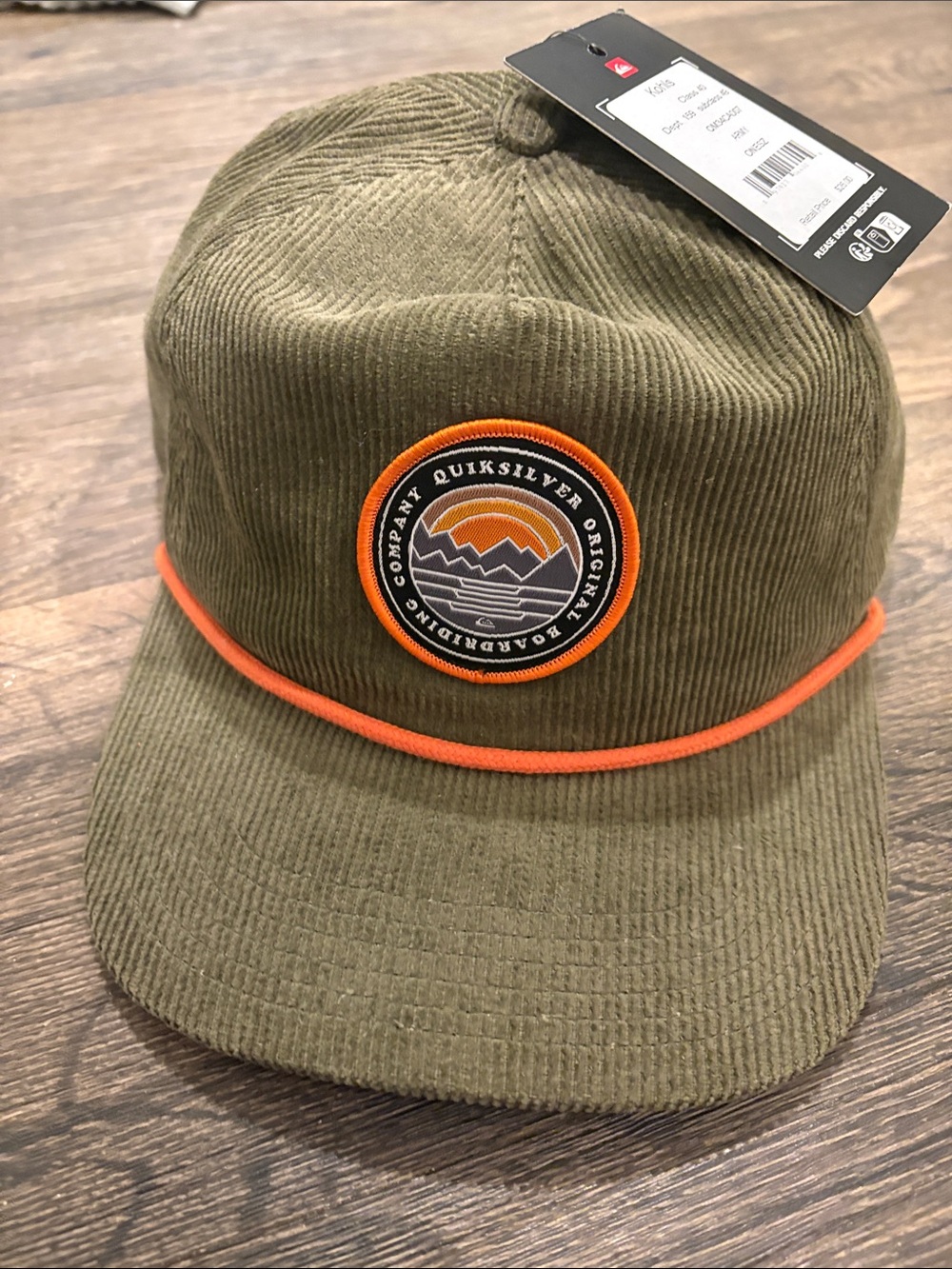 FREE in bundle NWT retro Quiksilver Olive Corduroy Cap with Orange Accent Patch